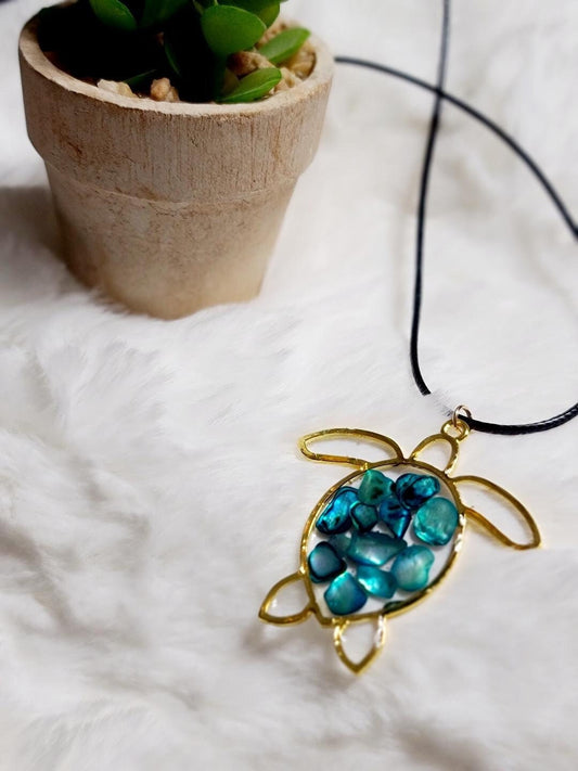 Shellshell Turtle necklace