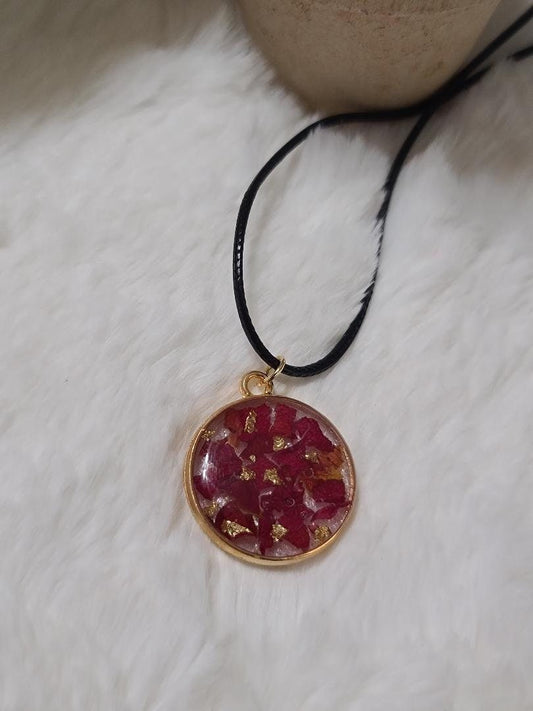 Rose Petal Flower Circle Pendant Necklace